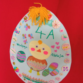 Papierowy model jajka - pastelowa pisanka klasy 4 a