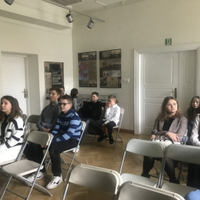 klasa 8a i 8b w muzeum